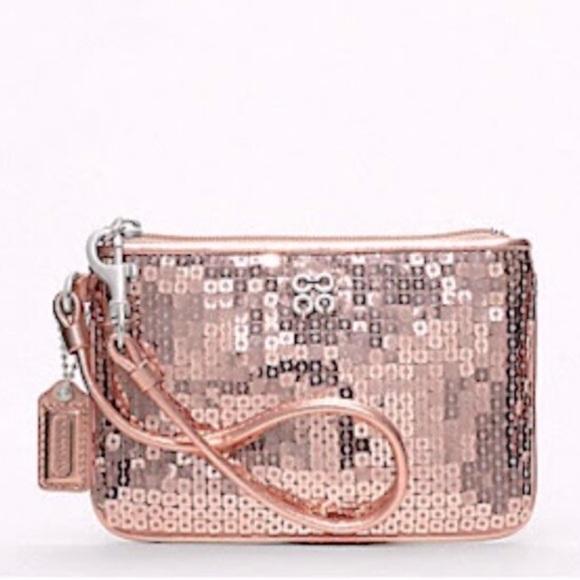 NWT Coach Sequin Wristlet in Rose Gold Sequence - Picture 1 of 4